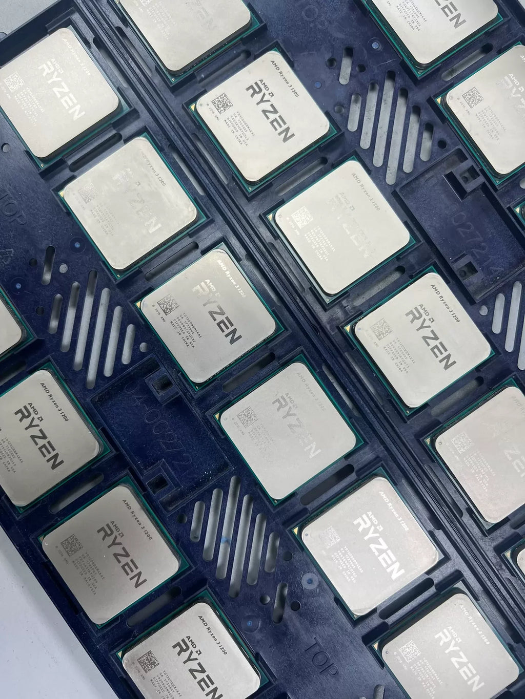 AM4 DDR4 Processor R3 1200 R5 1400 1500X 1600 1600X R7 1700 1700X 1800X AM4 For B350 A320 X370 B450 A520